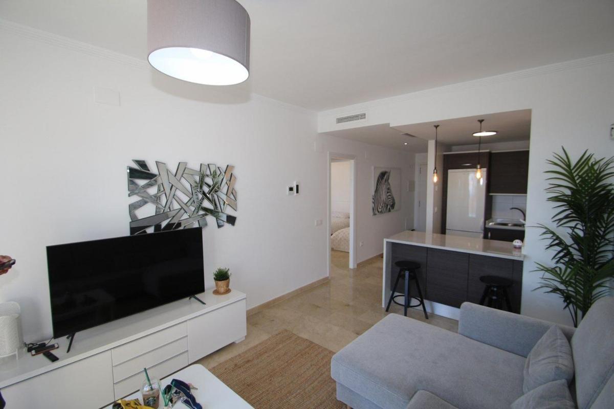 Small Oasis Nelson Mandela Apartment With Sea View, Two Bedrooms, Parking, Terrace And Pool مانيلفا المظهر الخارجي الصورة